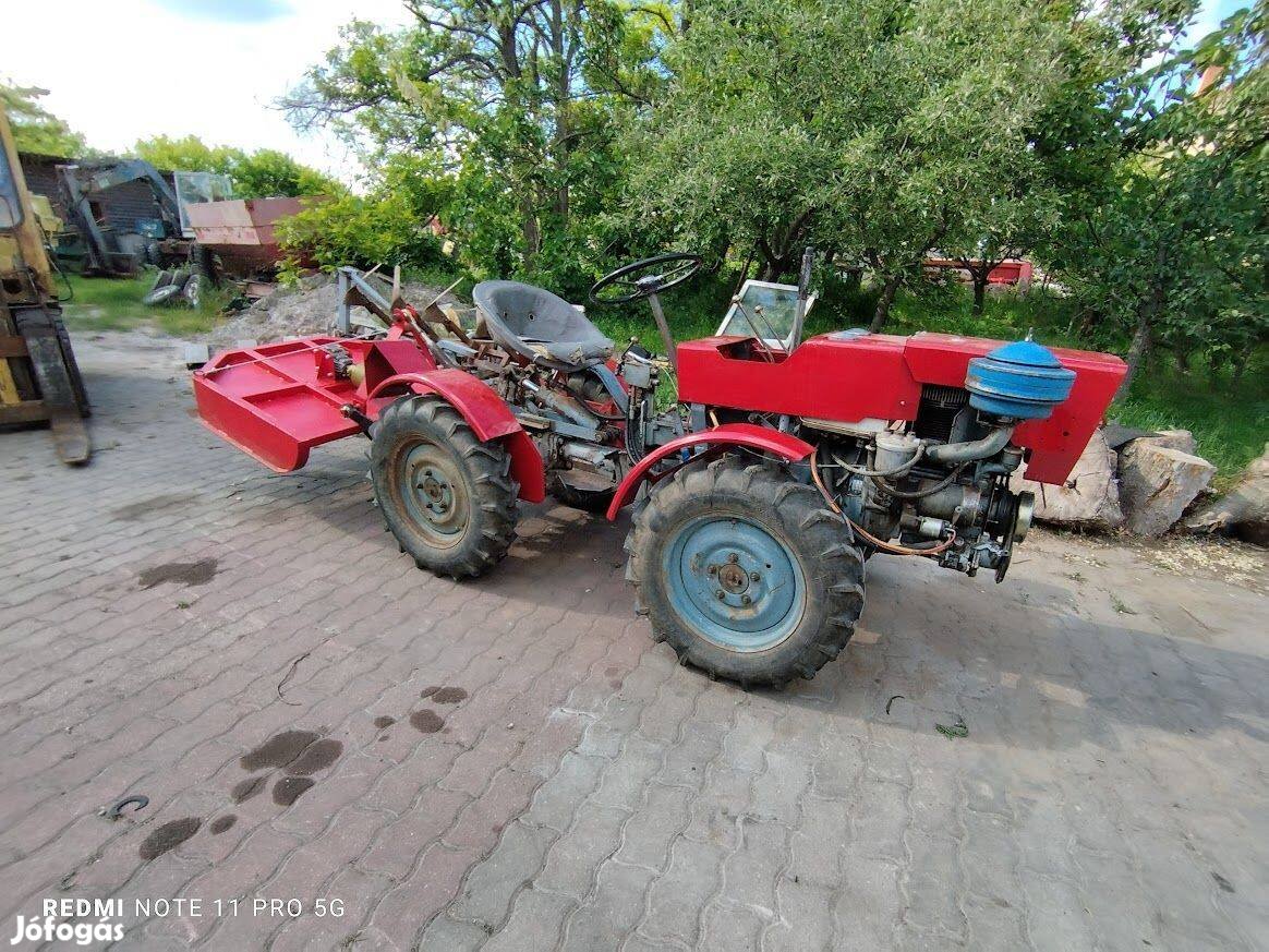 TZ4k traktor eladó
