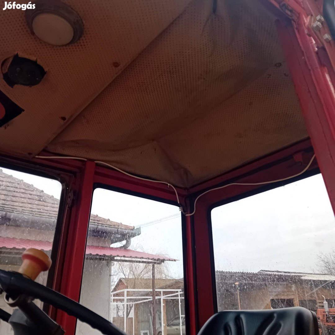 T 25A Traktor Vladimirec