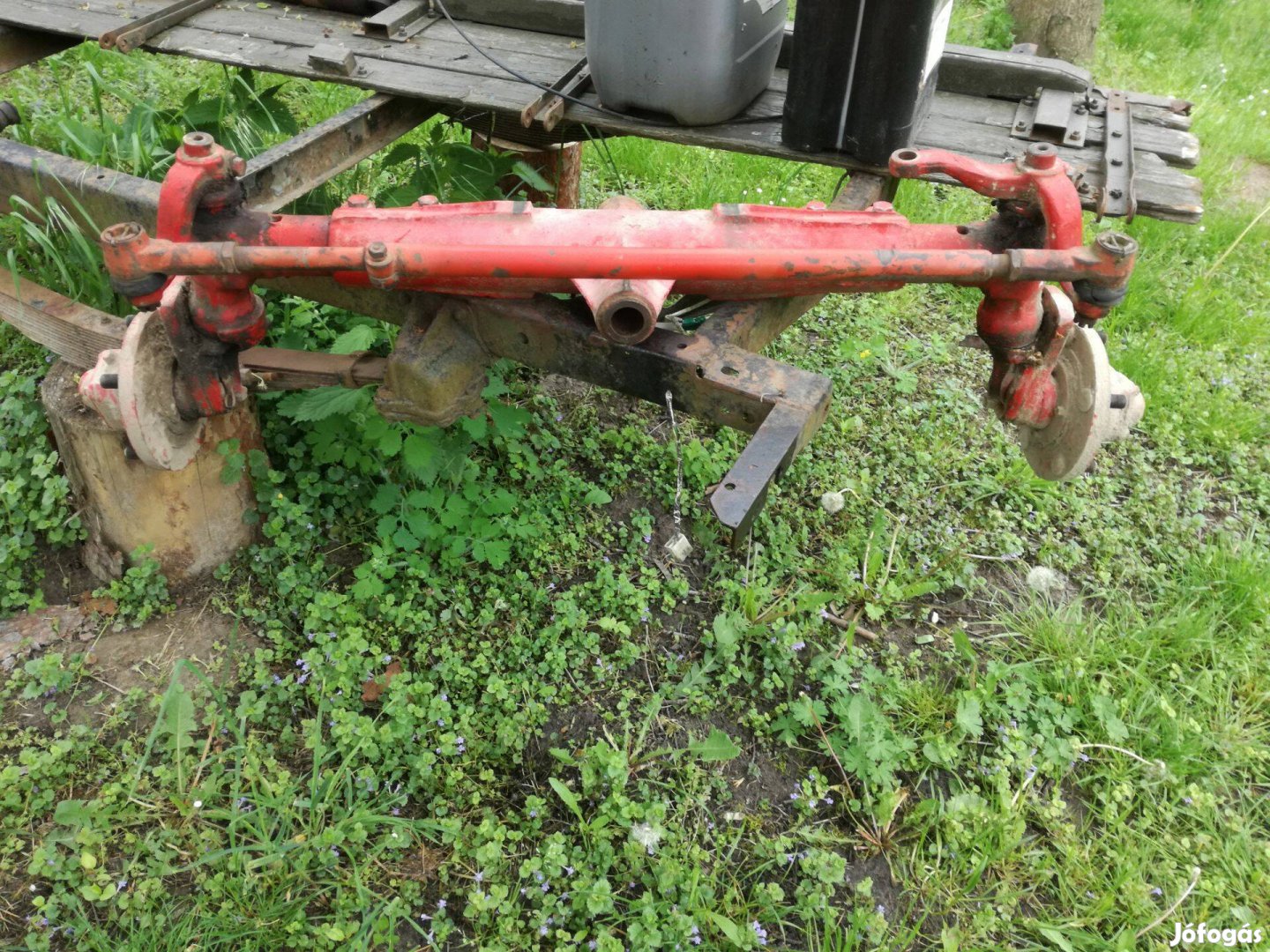 T 25 A első tengely