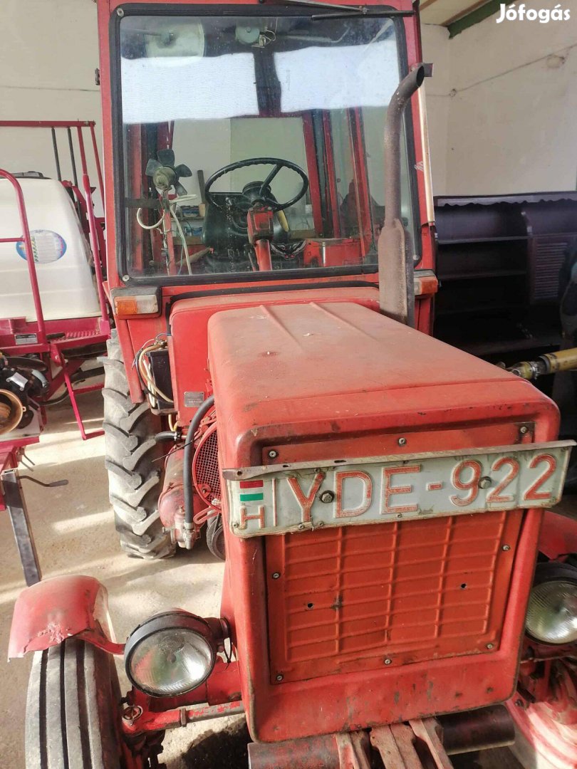 T 25-ös traktor eladó
