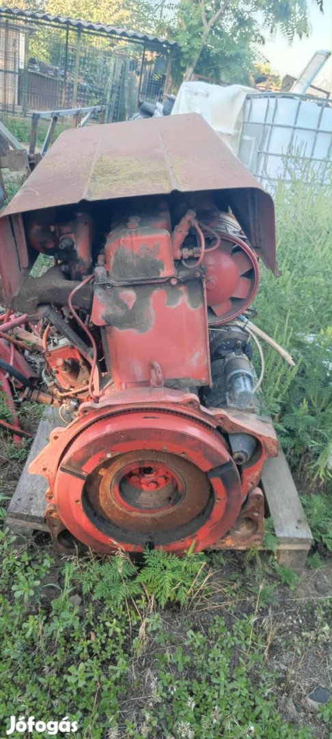 T 25 traktor 