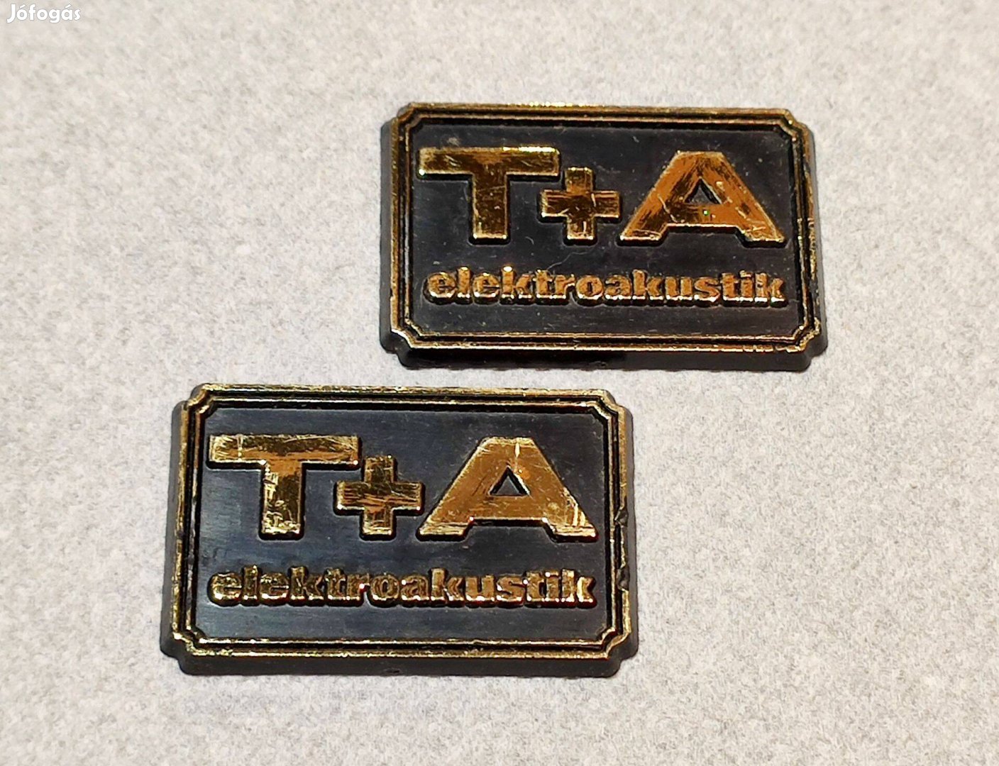 T A elektroakustik hangfallogó pár