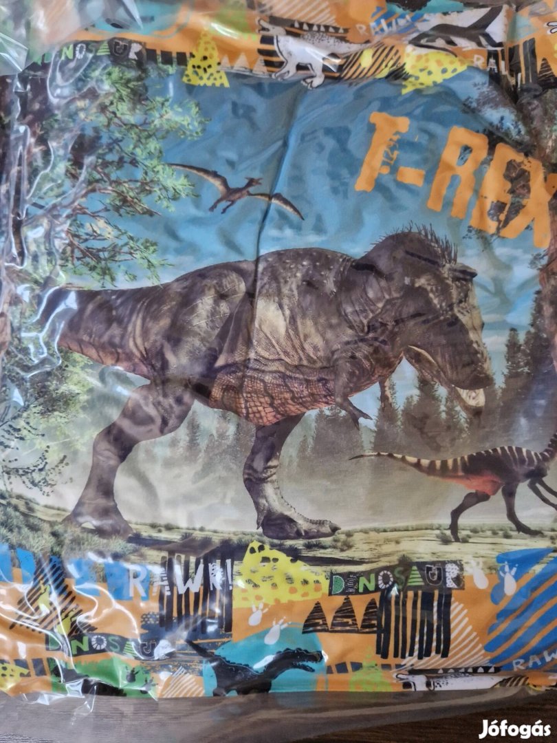 T-rex párna 40*40cm