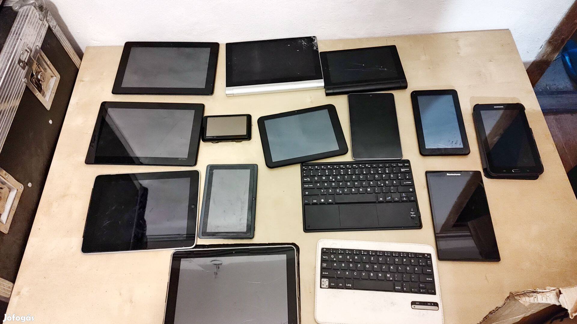 Tablet csomag 12db alkatrésznek,felújításra. Teszteletlen állapotban