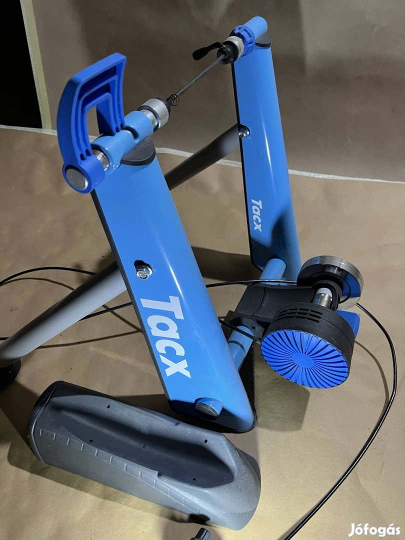 Tacx kerékpáros görgő + keréktámasz