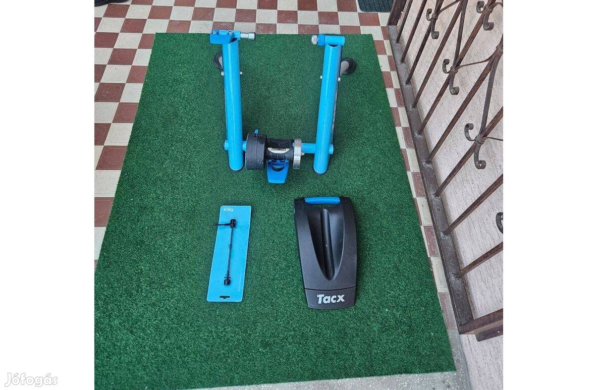 Tacx mágnesfékes edzőgörgő