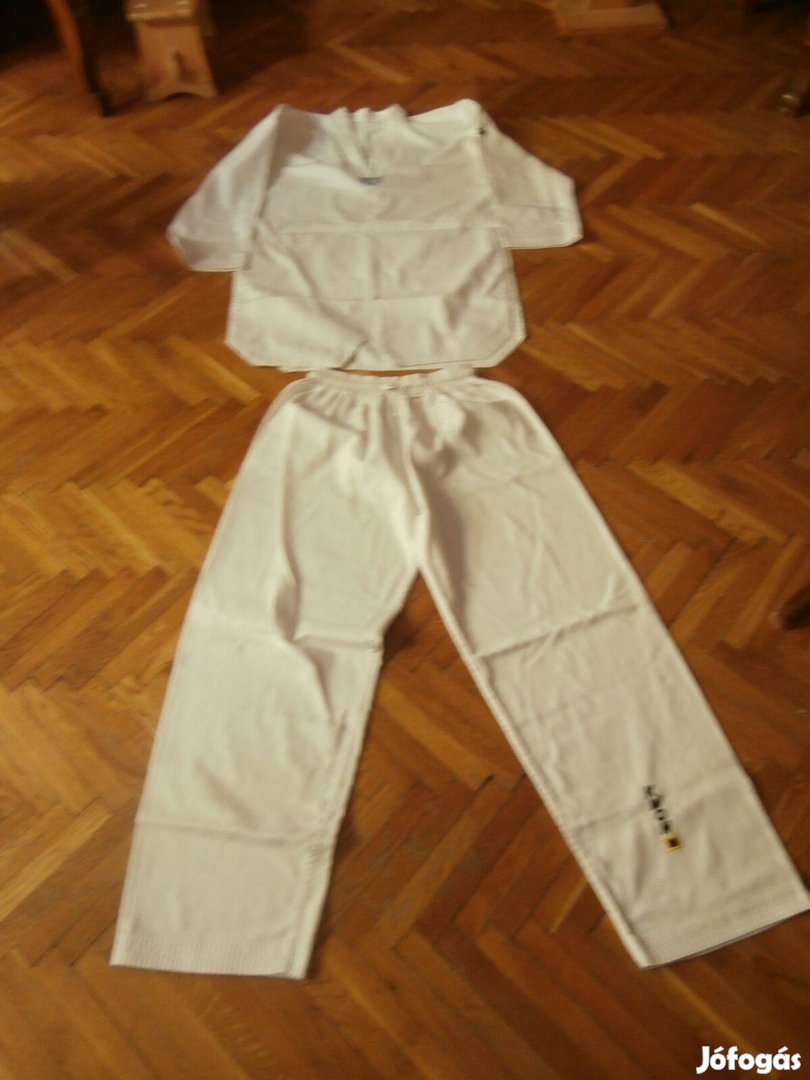 Taekwondo ruha eladó
