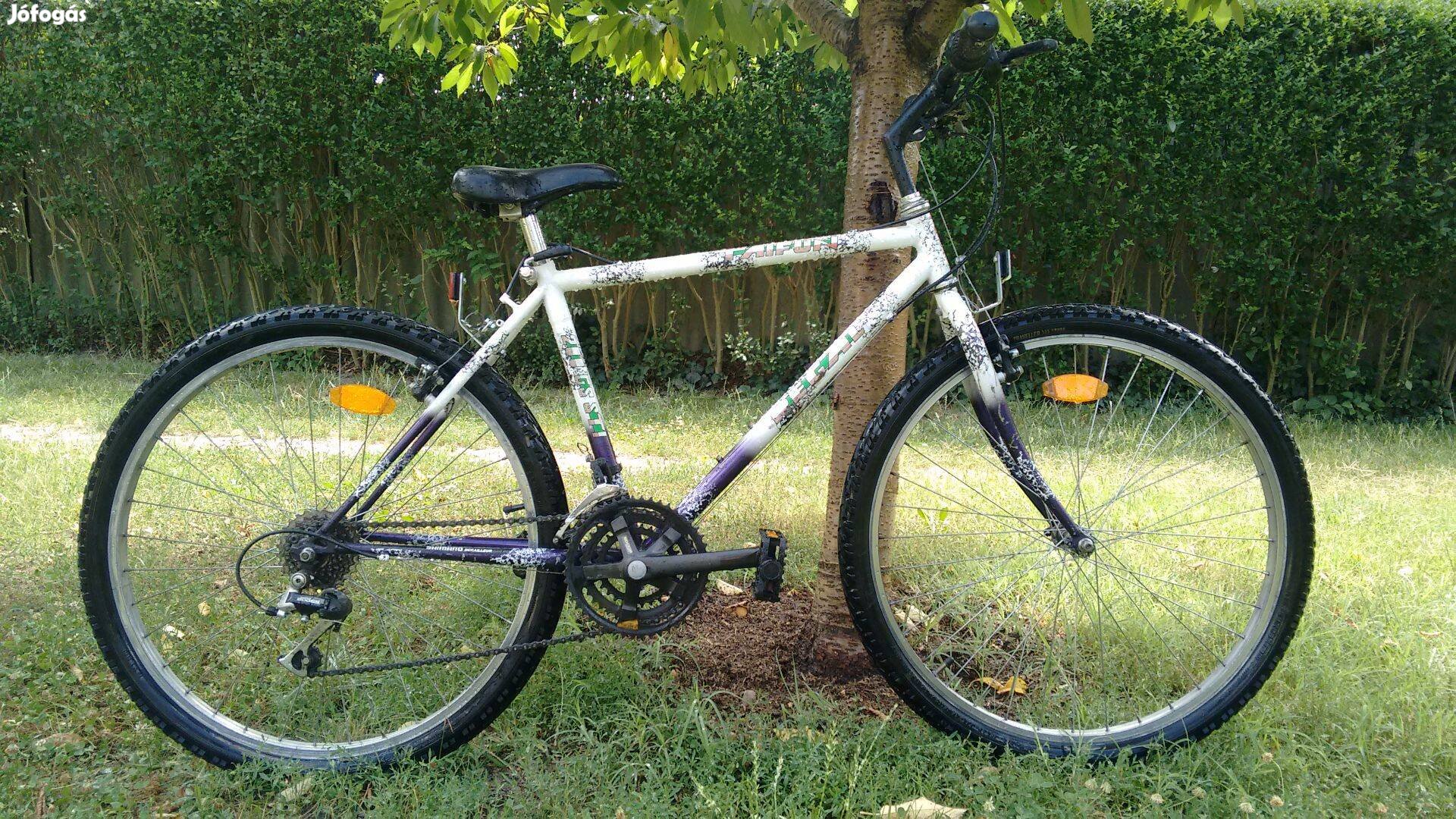 Taifun Kerékpár 26" Shimano 200