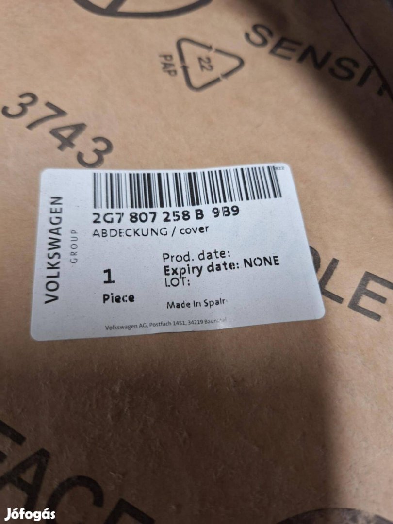 Taigo Jobb első gyárí új iv (2G7807258B)