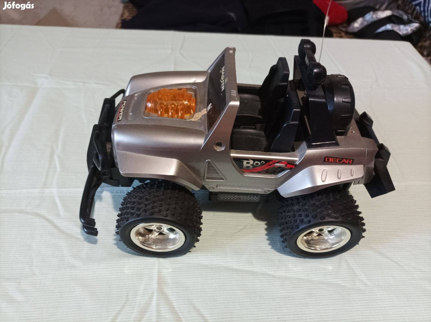 Táirányitós Autó Eladó ,Elemes Egy Kerék Kitörve,És