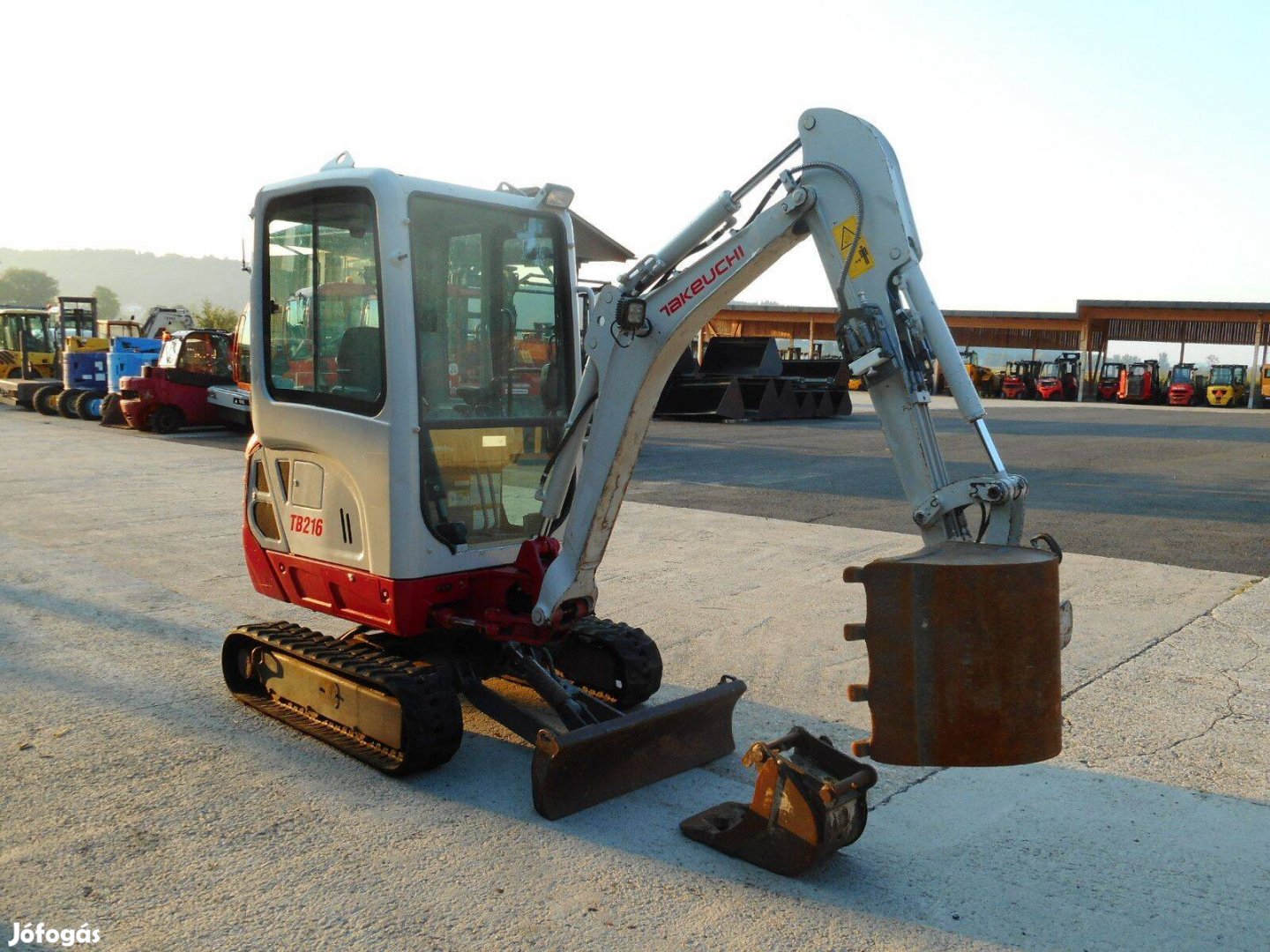 Takeuchi TB216 / 1800üó / Powertilt / Lízing 20%-tól