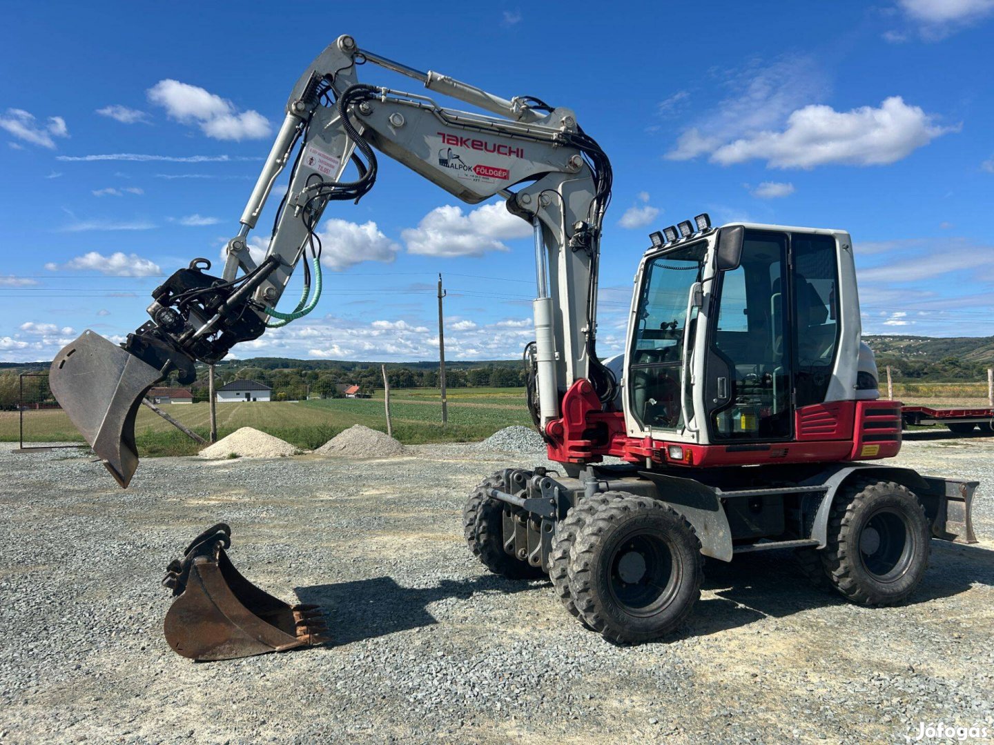 Takeuchi TB295W