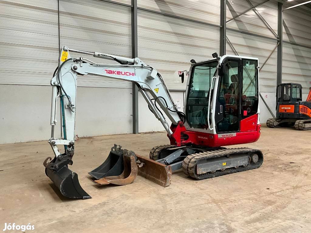 Takeuchi TB 235-2 Mini Kotró / 1.768 üzemóra / Lízing 20%-tól