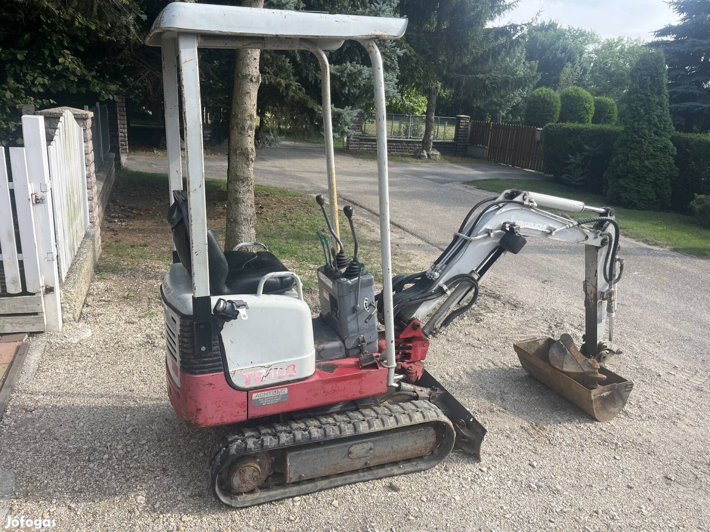 Takeuchi tb 108 minikotró forgókotró rakodó