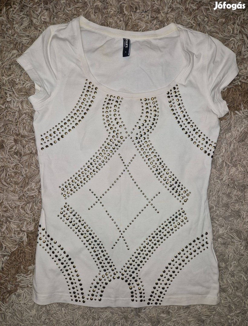 Takko S szegecses póló lecímkézett