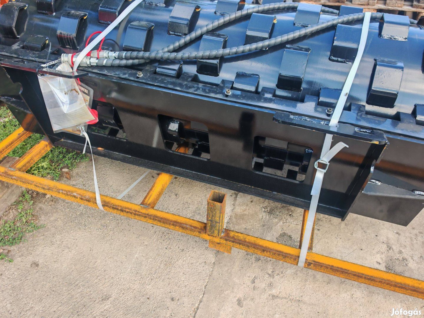 Talaj tömörítő padka henger úthenger Bobcat JCB CAT adapter