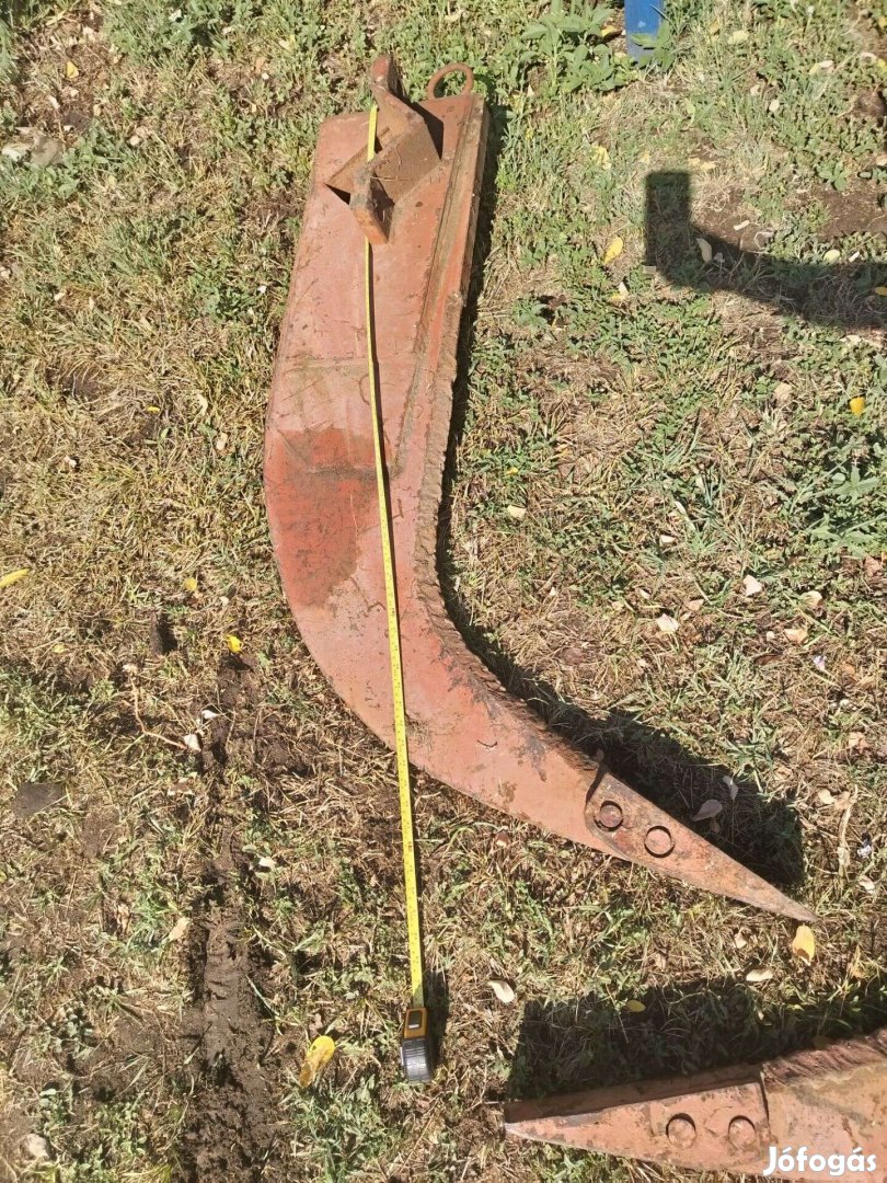 Talajlazitó kés