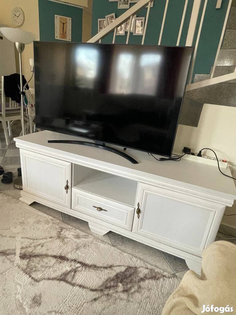 Tálaló és tv állvány eladó a 17. Kerületben