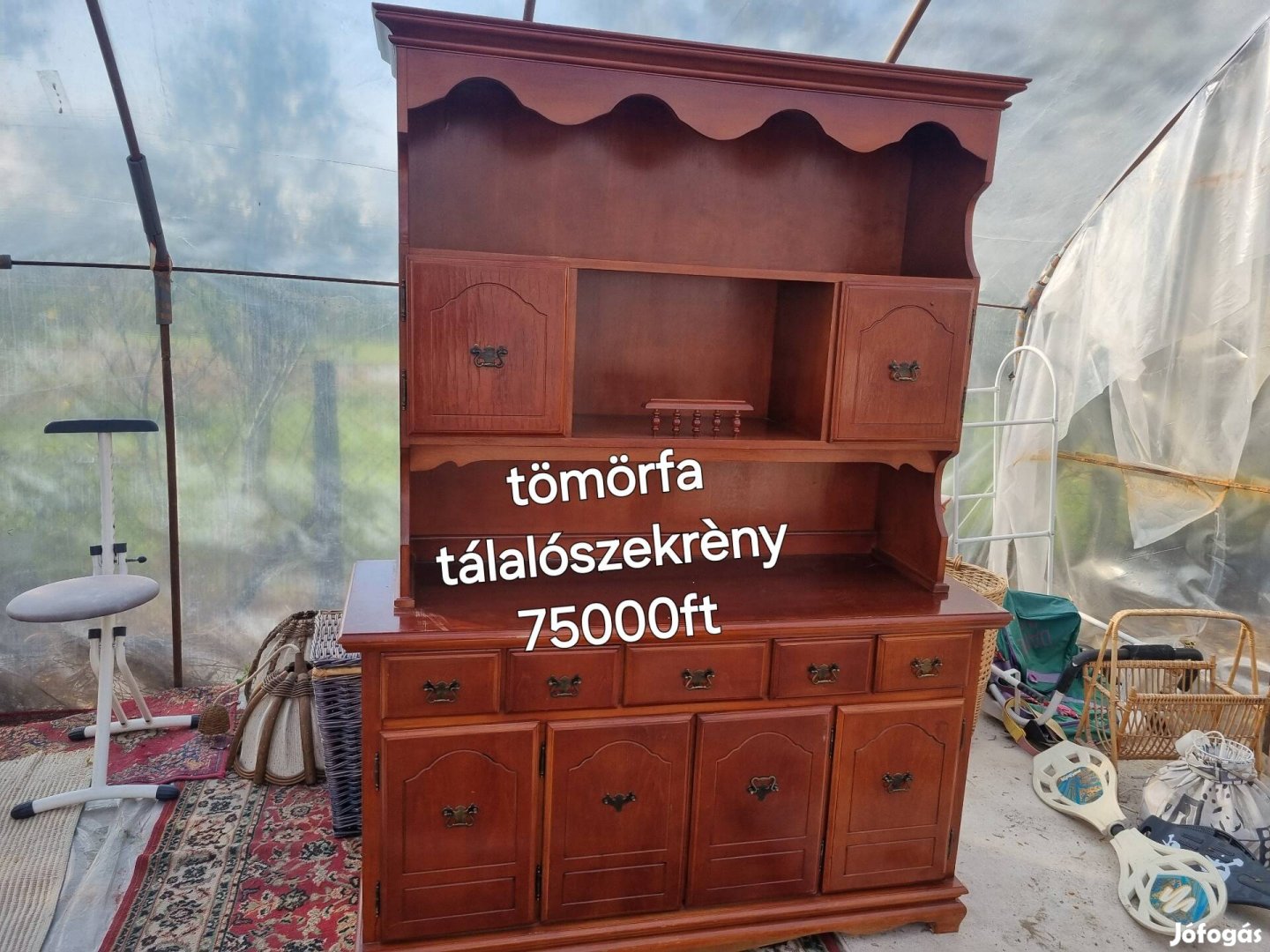 Tálalószekreny tömörfa eladó 