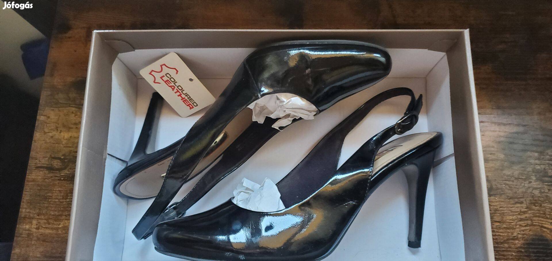 Tamaris Black Patent fekete lakkbőr magassarkú pántos cipő