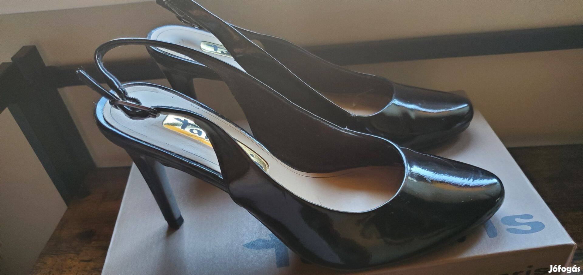 Tamaris Black Patent lakk bőr szandálcipő 39-es