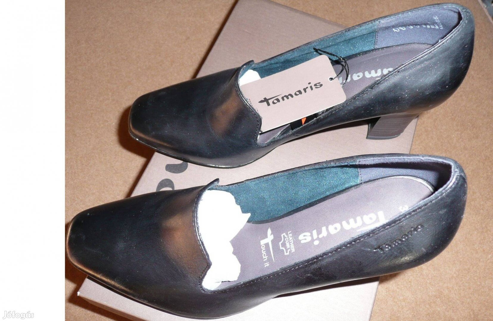 Tamaris fekete, bőr női magassarkú cipő, új, 38