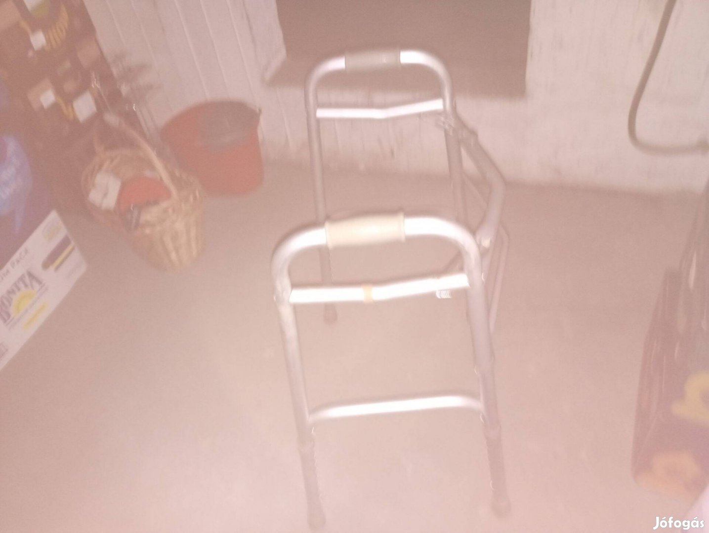 Támaszkodó Összecsukható, állítható járókeret 35000ft