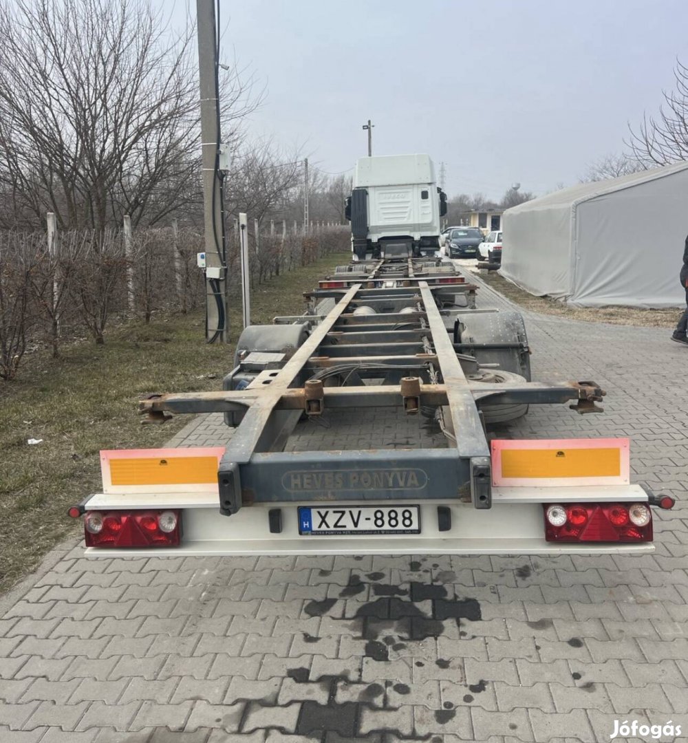 Tandem pótkocsi csere felépítményes