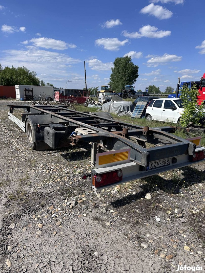 Tandem pótkocsi mtz Bálaszállító konténeres cserefelépitmény 