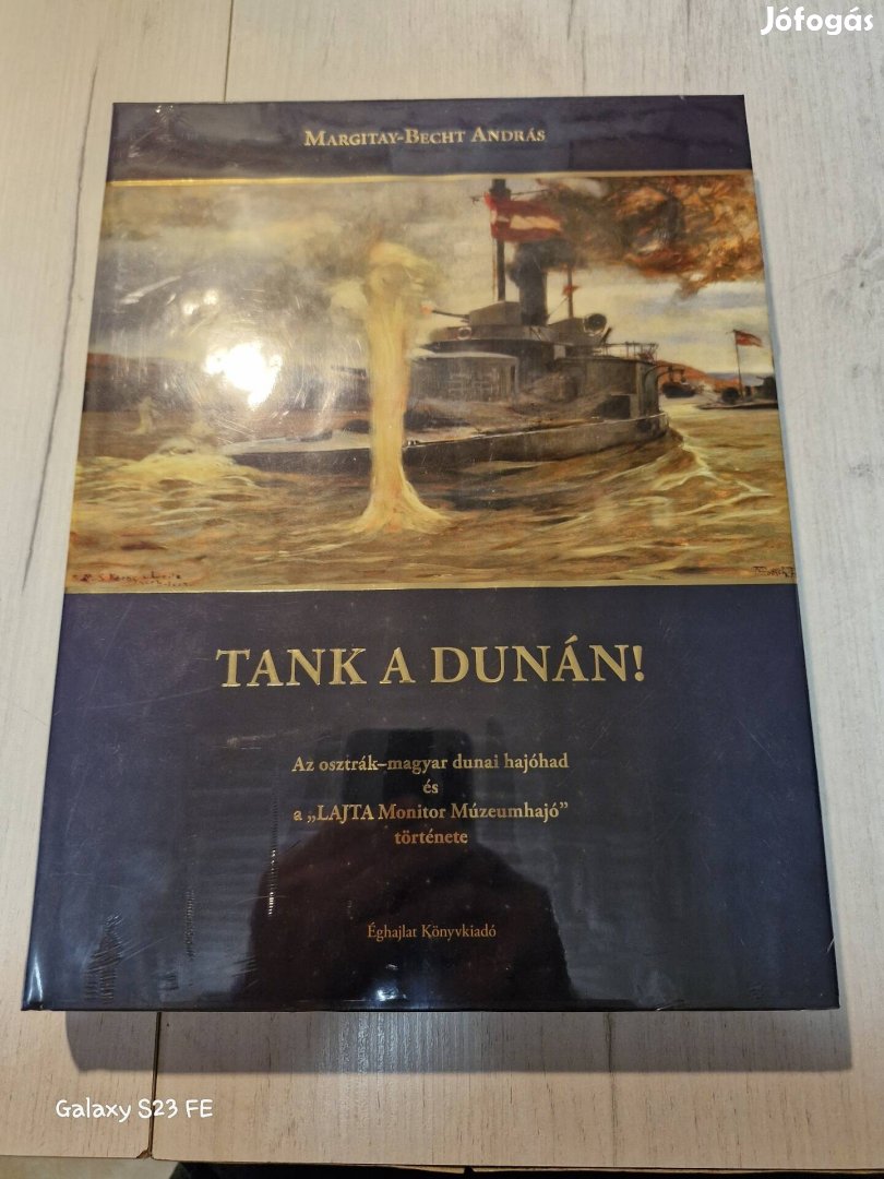 Tank a Dunán bontatlan csomagolásban 