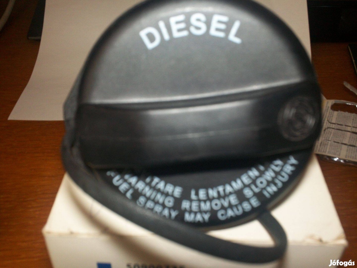Tanksapka eladó