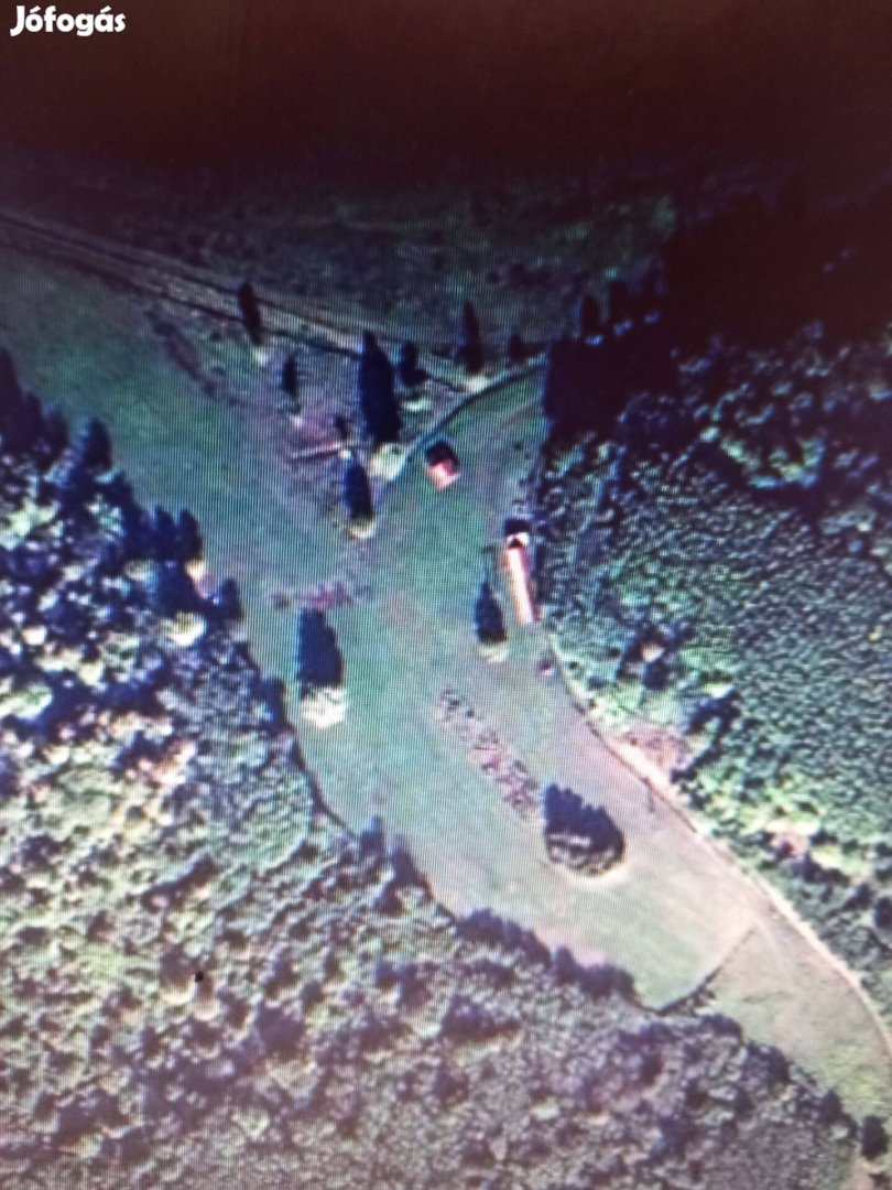 Tanya nagyon szép helyen Eladó