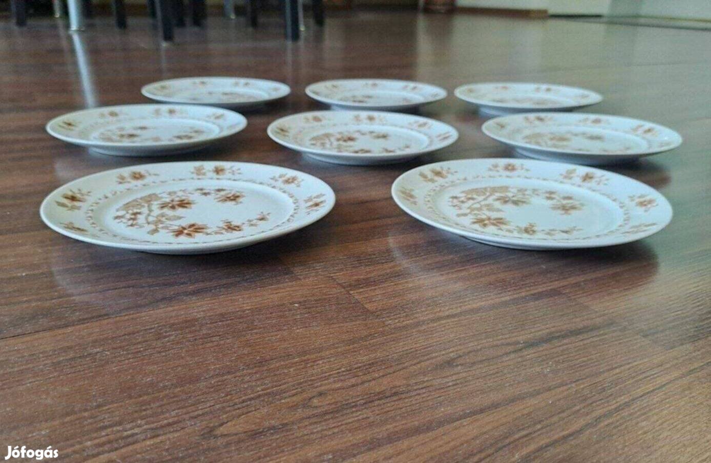 Tányérok desszertes 8 darab