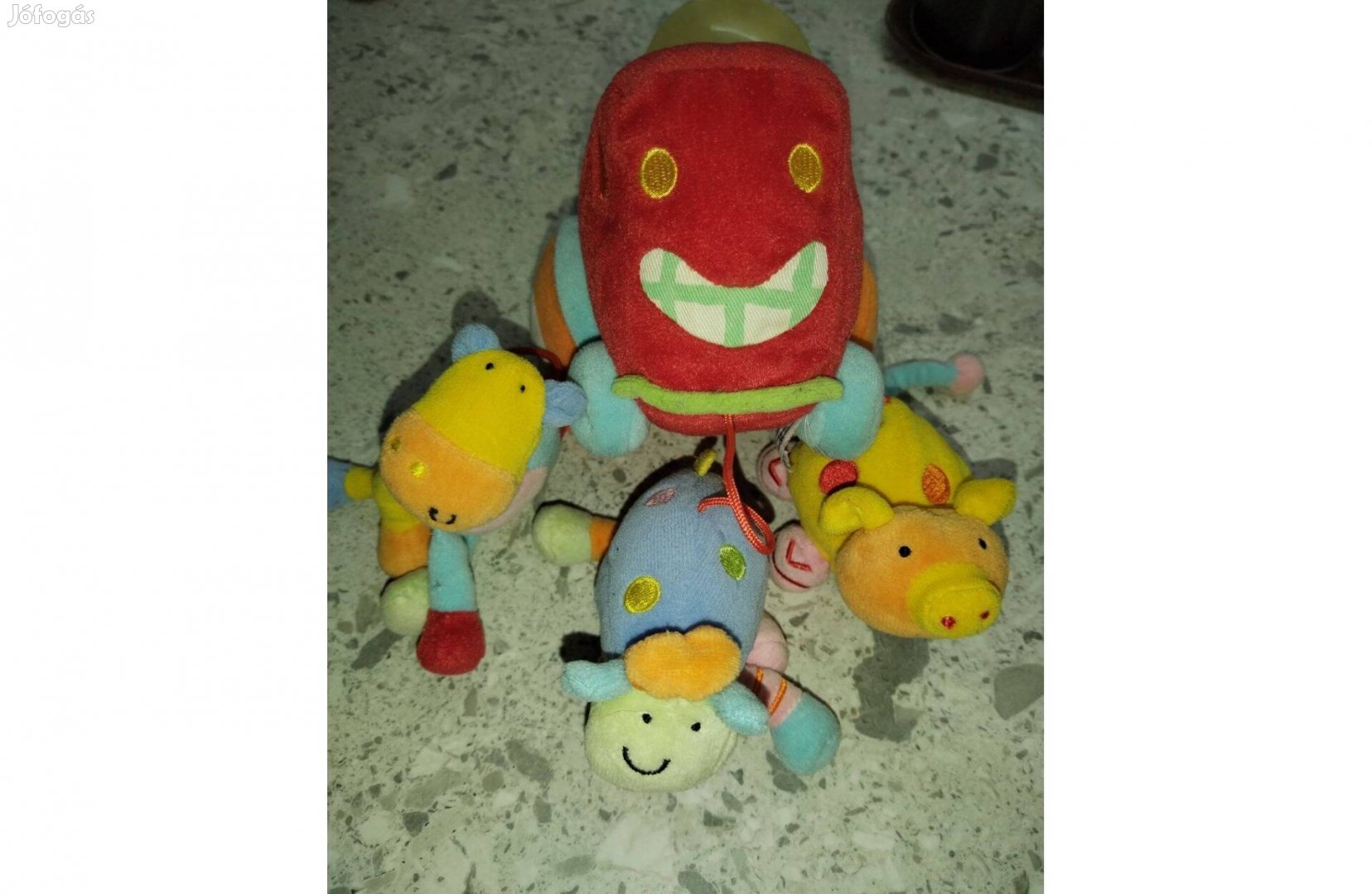 Tapadókorongos baby foglalkoztató