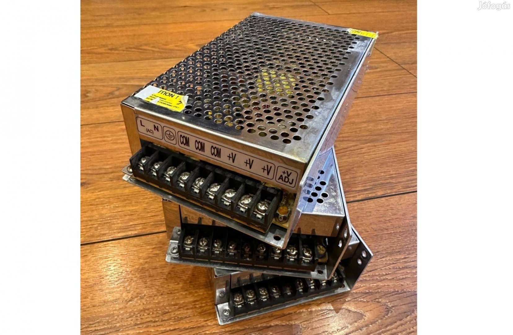 Tápegység 5V 40A 200W kapcsoló fém ház