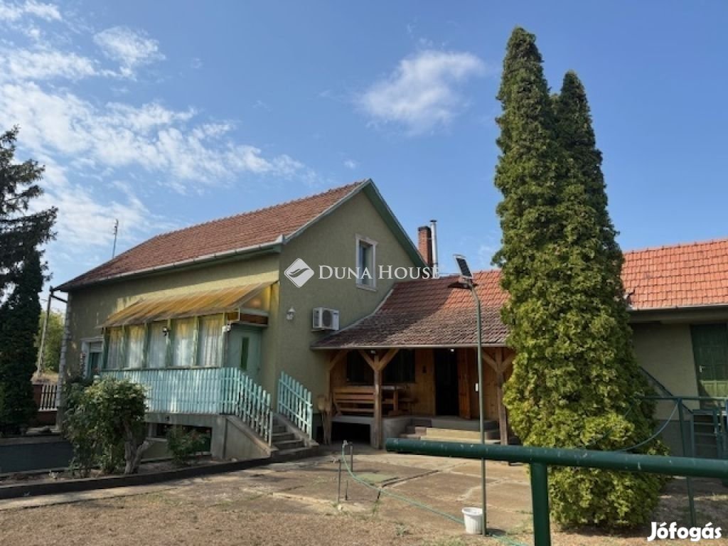 Tápiószelei 140 nm-es ház eladó
