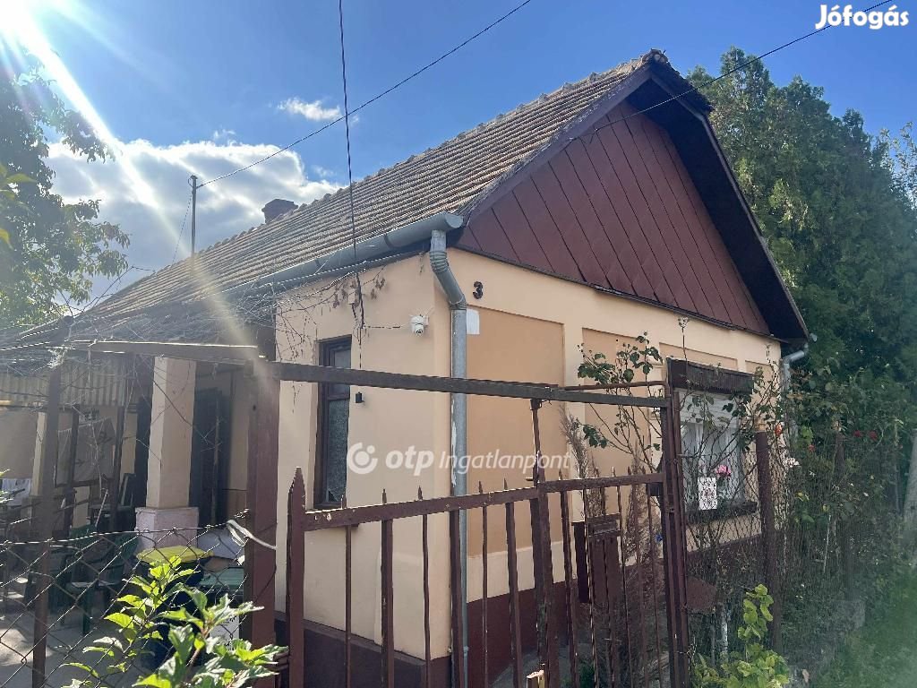 Tápiószelei 50 nm-es ház eladó