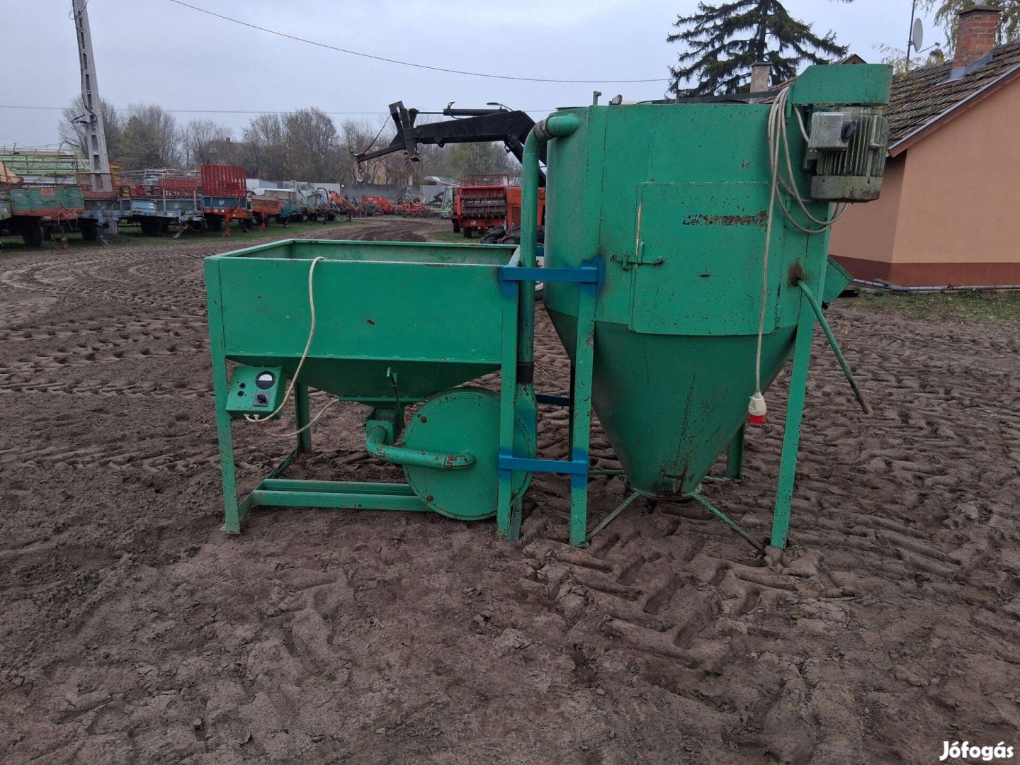 Tápkeverő terménydaráló kombináció 5 mázsás