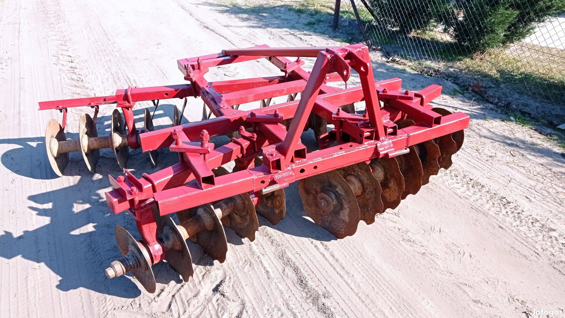 Tárcsa MTZ 50 traktor