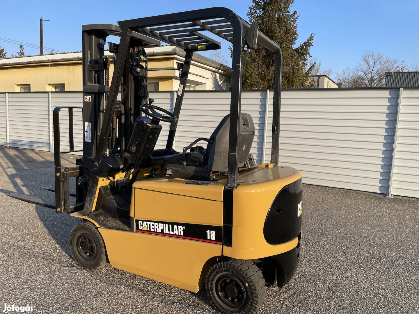 Targonca Caterpillar 1.8T Triplex oldalazó