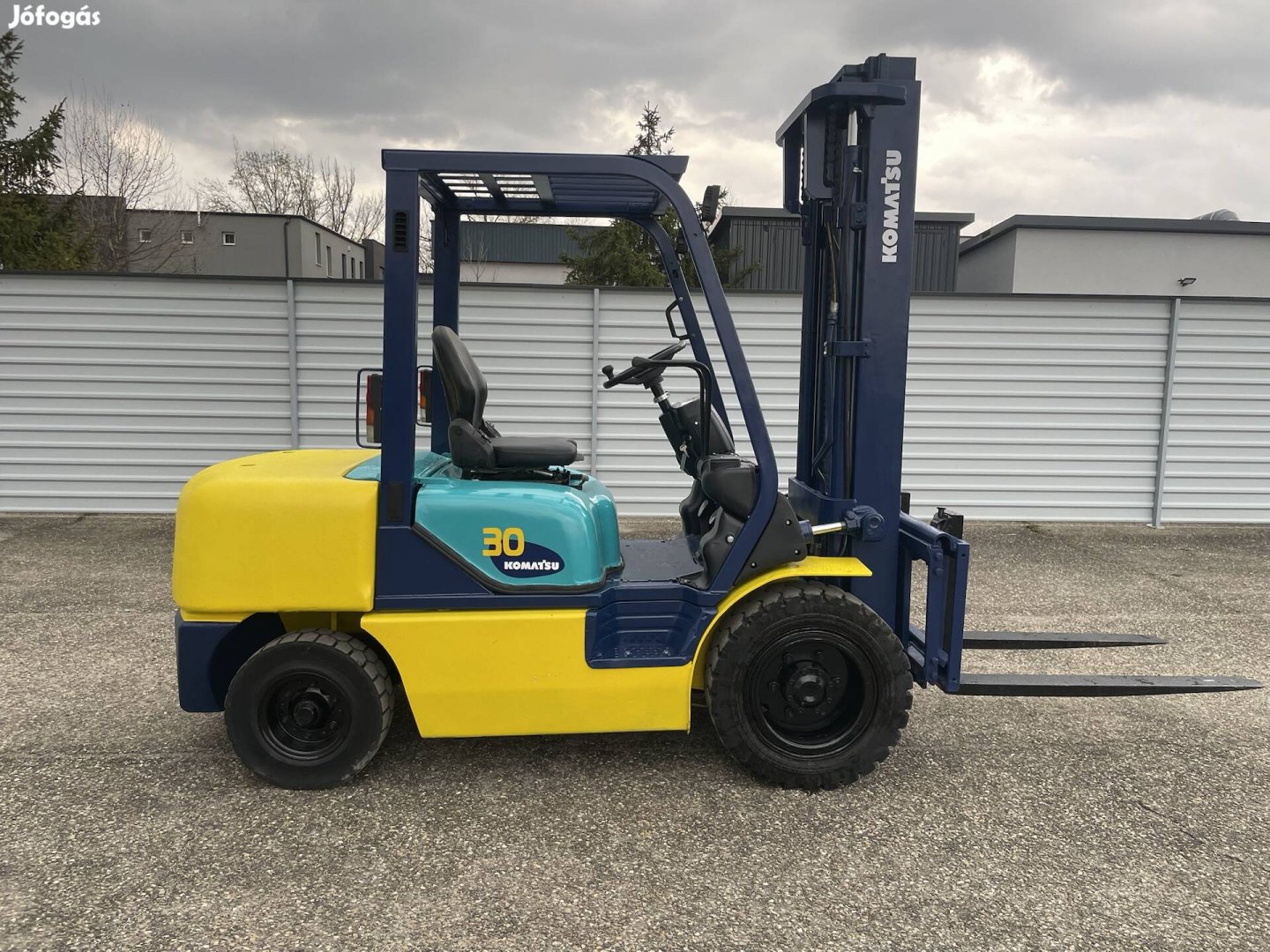 Targonca Dízel 3T Komatsu Oldalmozgató