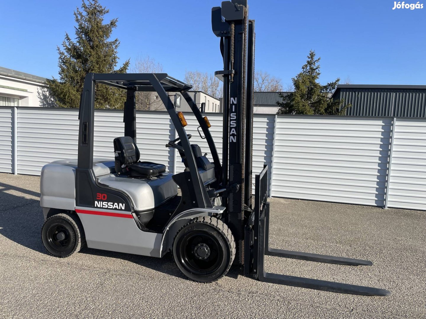 Targonca Dízel 3T Nissan Oldalmozgató