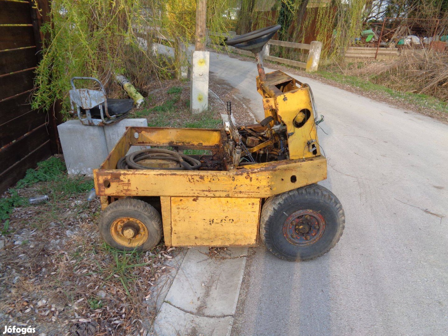 Targonca elektromos balkancar bontott alkatrész