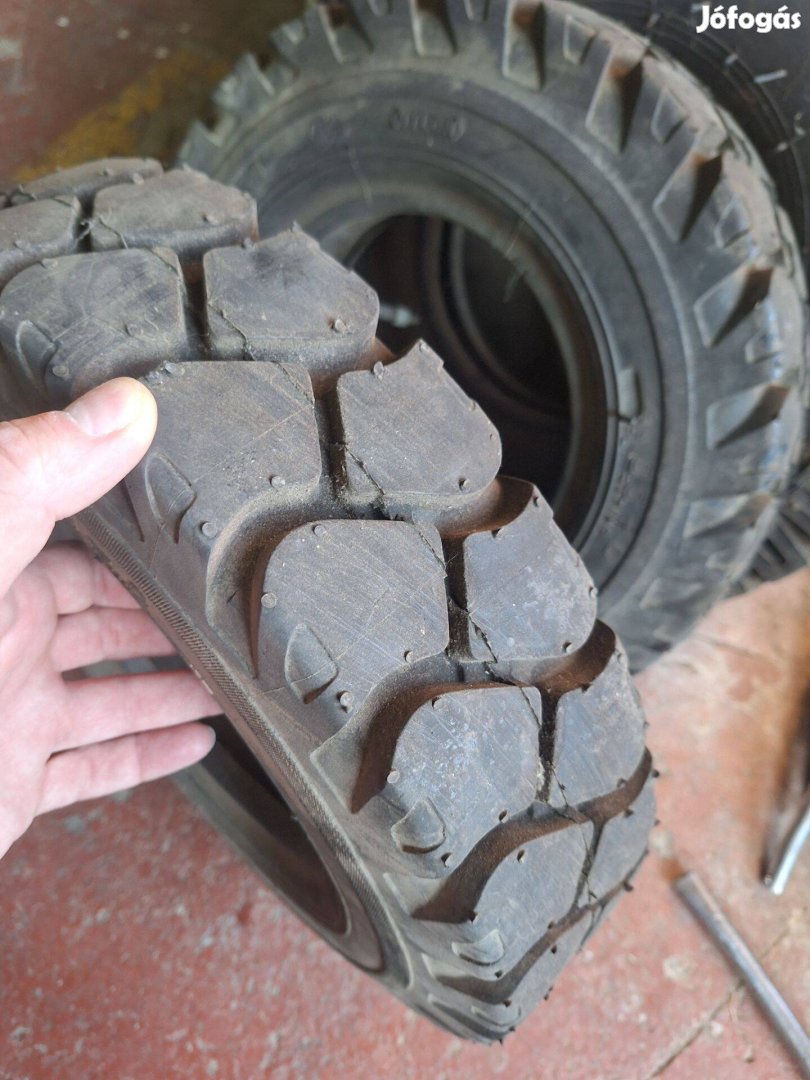 Targonca gumik 4.00-8; 5.00-8