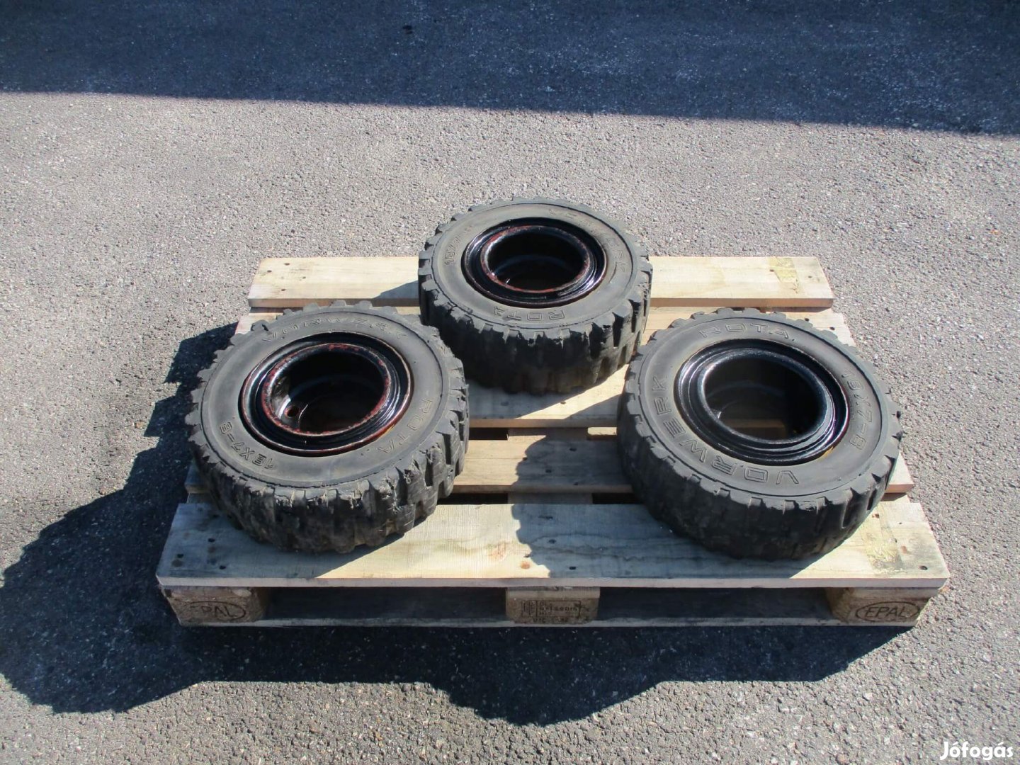 Targonca kerék 18 x 7-8 gumi Jungheinrich 2975
