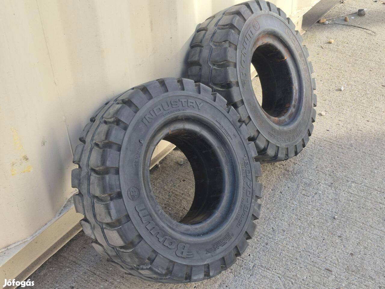 Targonca tömör gumiabroncs 18x7-8 4.33 Barum újszerű 2 db