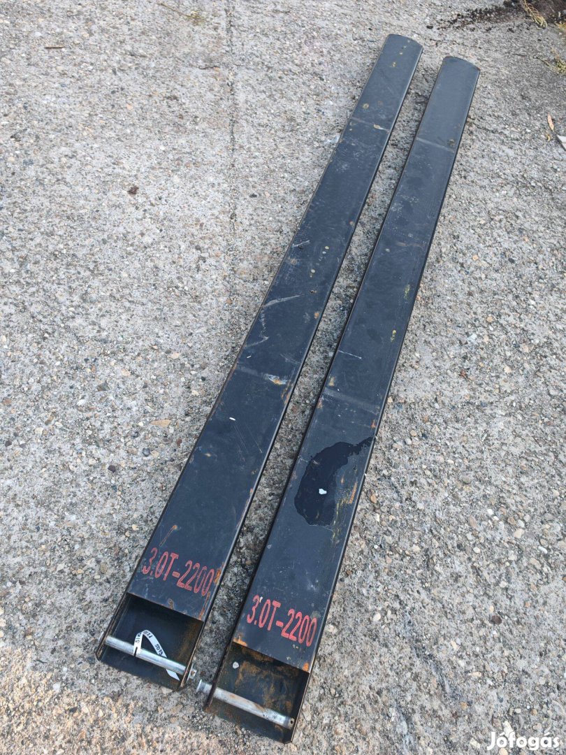 Targonca villa hosszabbító Új 3t 220cm