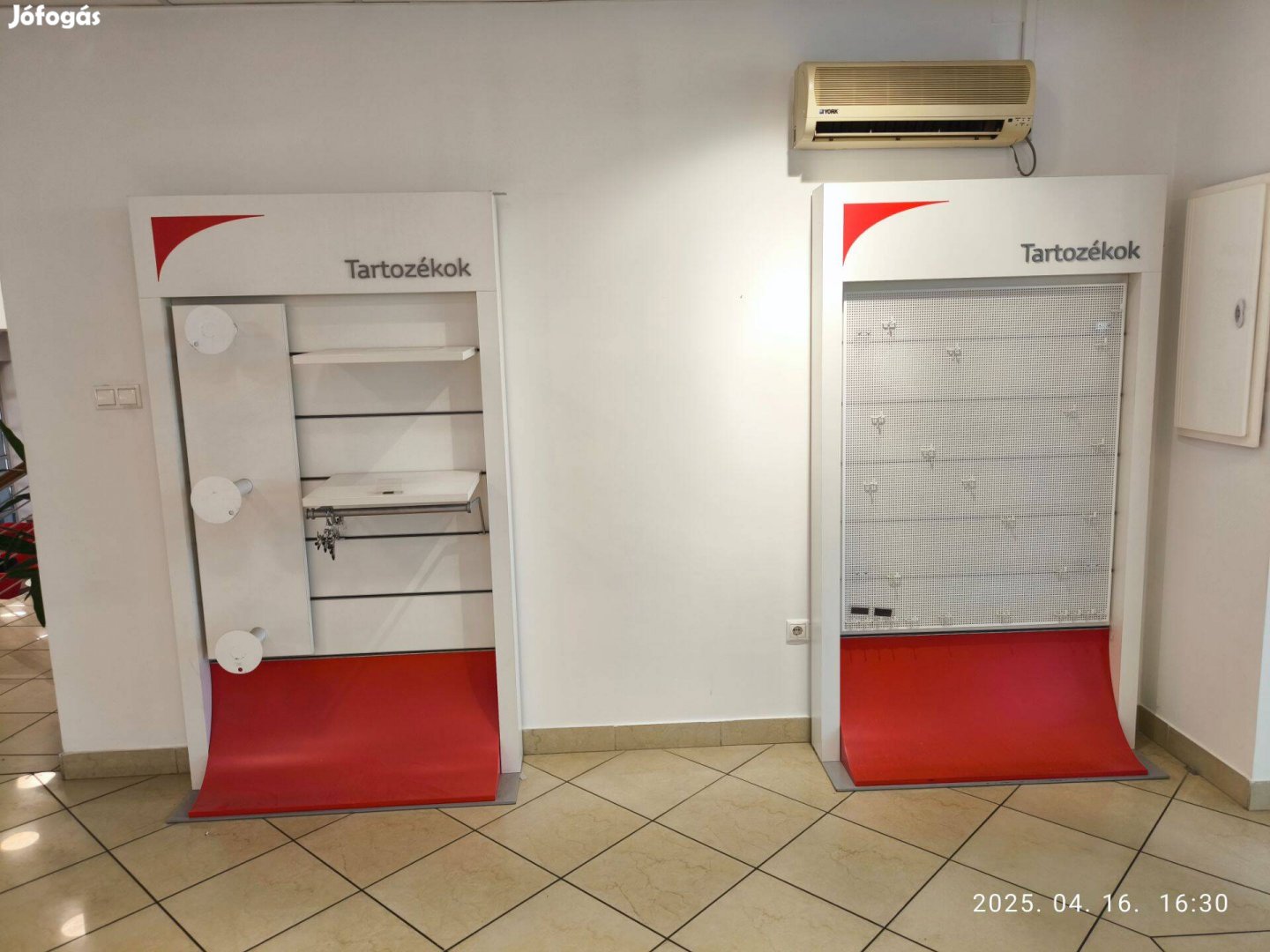 Tartozékos szekrények