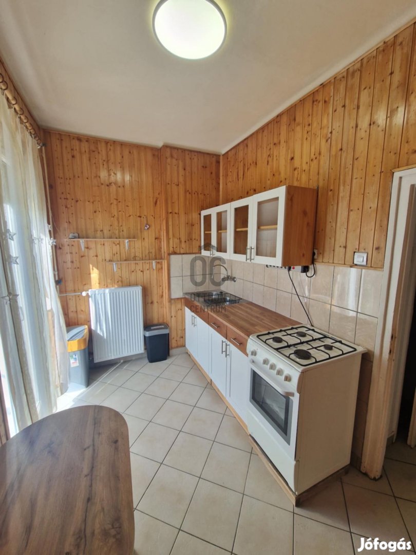 Tatabányai eladó tégla társasházi lakás