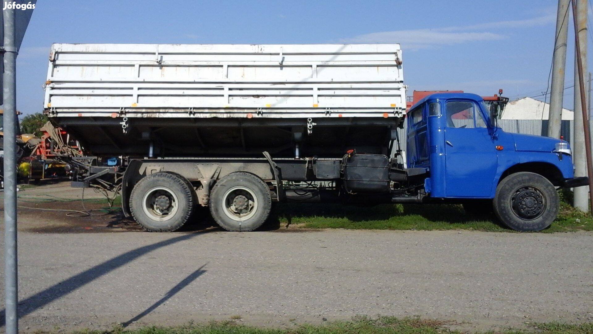 Tatra 148 teherauto,2 oldalas billencs,12t